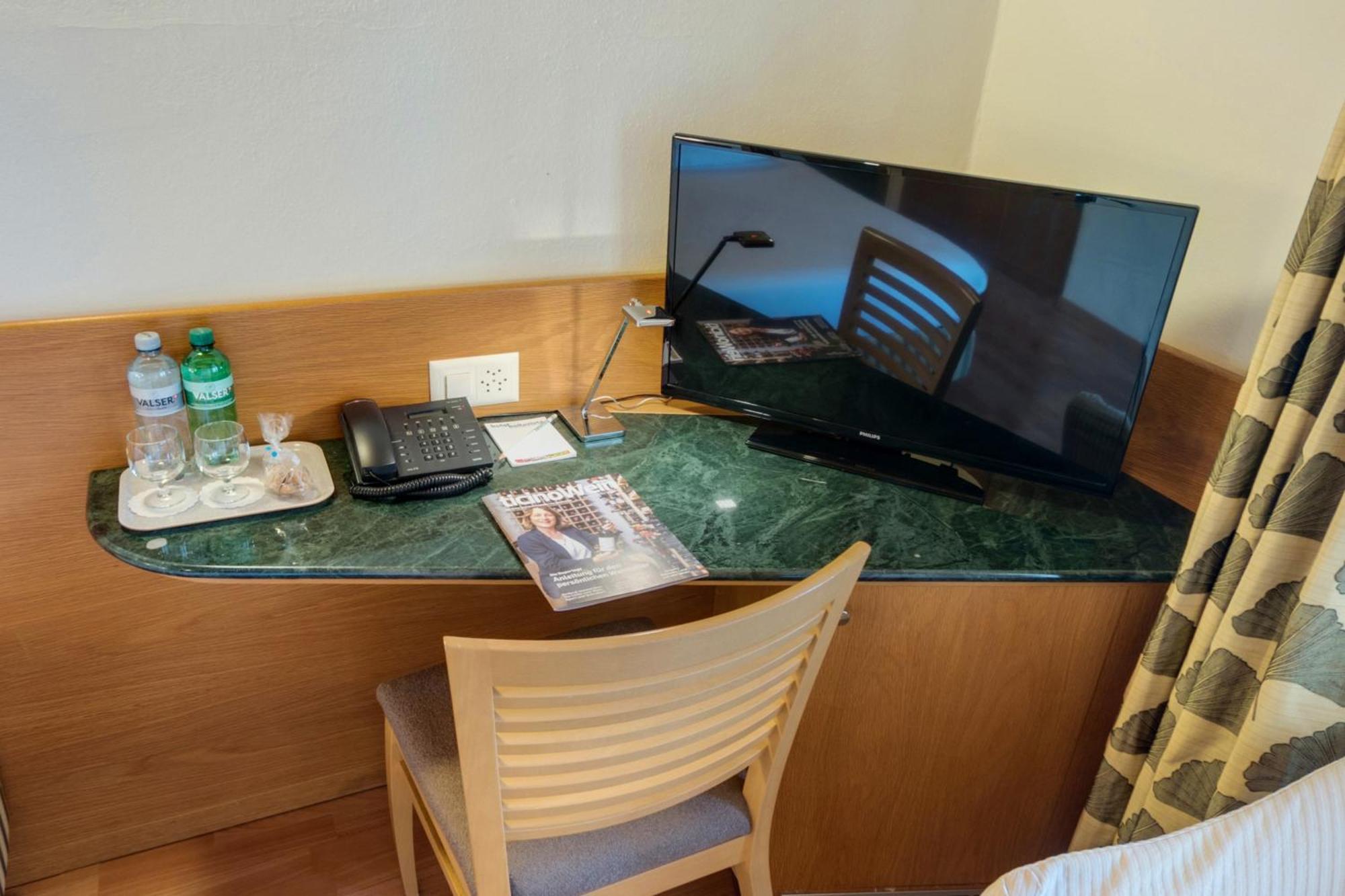 Bellavista Swiss Quality Hotel Gambarogno Exteriör bild